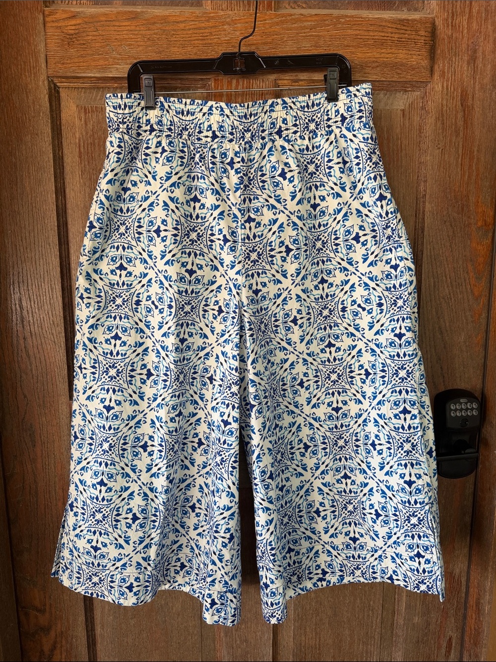 Maeve by Anthropologie Blue Printed Wide-Leg Pull-On wide leg capris Size L